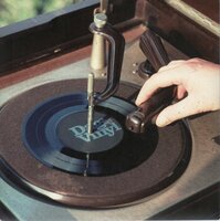The Use Of Ashes / Dewolff - White Dream + Don't You Go Up The Sky (Vinylsingle)