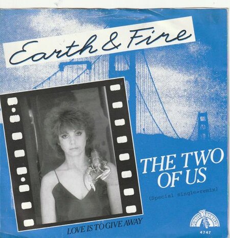 Earth & Fire - The two of us + Love is to give away (Vinylsingle)