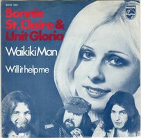 Bonnie St.Claire & Unit Gloria - Waikiki man + Will it help me (Vinylsingle)